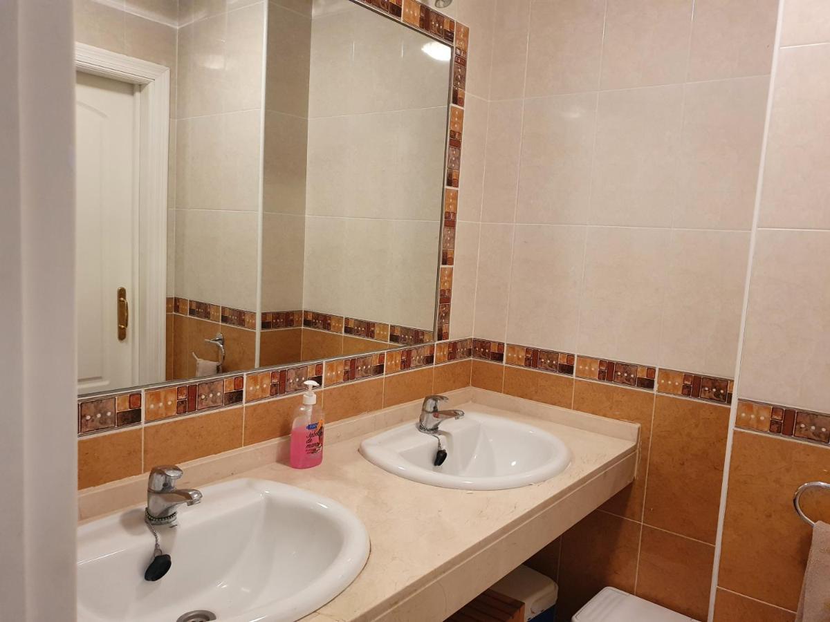 Seaview A Spectacular 3 Bed 3 Bathroom Penthouse Manilva Bagian luar foto