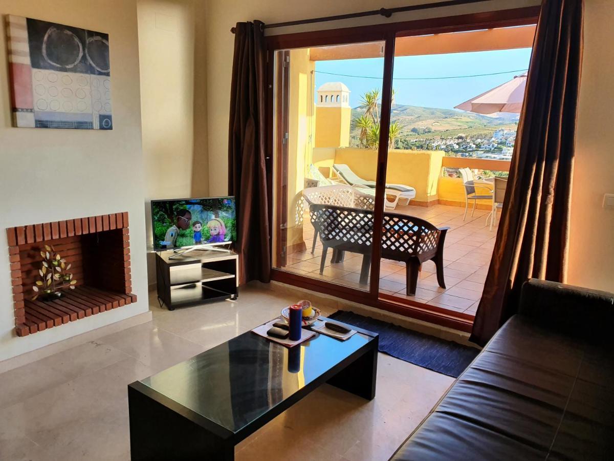 Seaview A Spectacular 3 Bed 3 Bathroom Penthouse Manilva Bagian luar foto