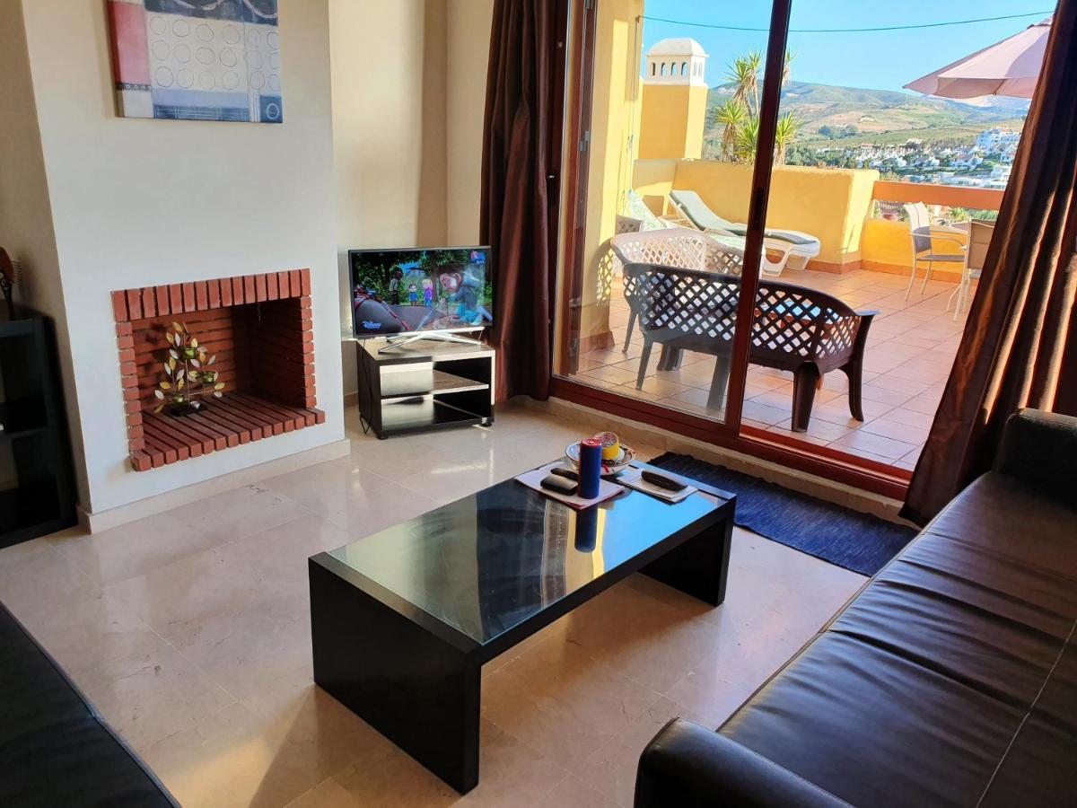 Seaview A Spectacular 3 Bed 3 Bathroom Penthouse Manilva Bagian luar foto