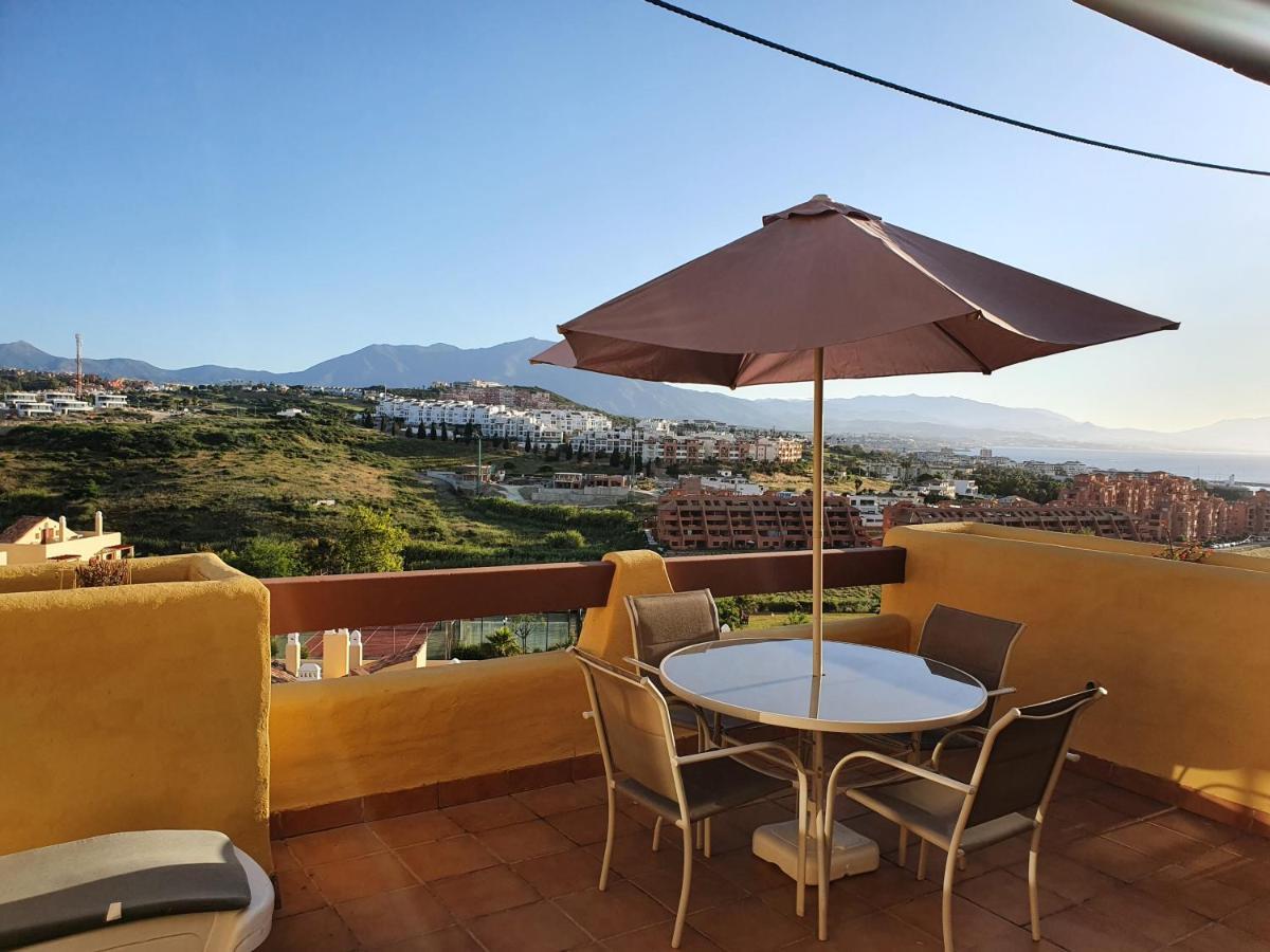 Seaview A Spectacular 3 Bed 3 Bathroom Penthouse Manilva Bagian luar foto