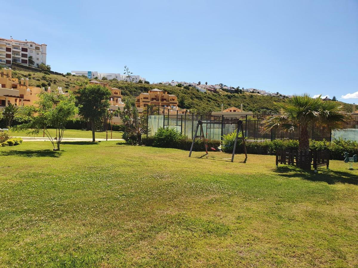 Seaview A Spectacular 3 Bed 3 Bathroom Penthouse Manilva Bagian luar foto
